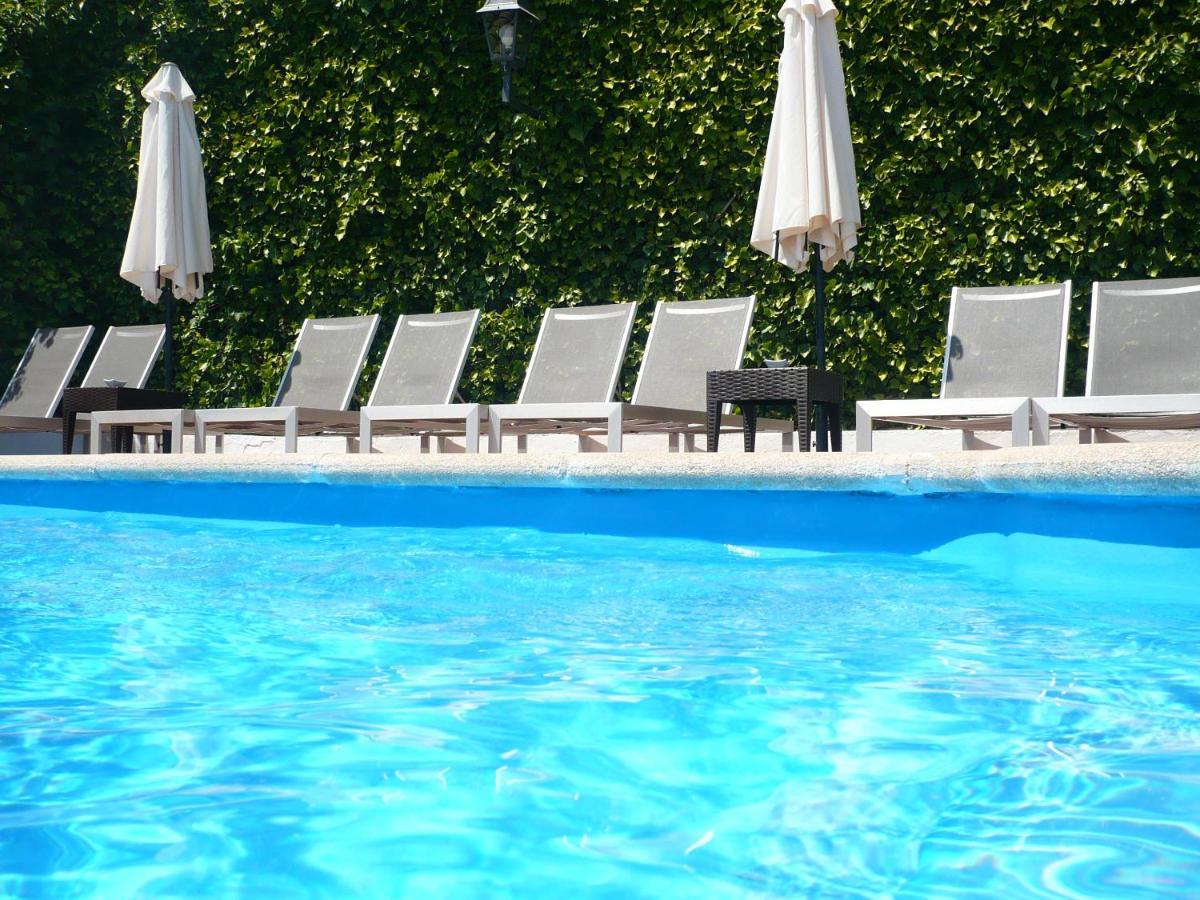 Hostal Rural Moratin Pastrana Esterno foto